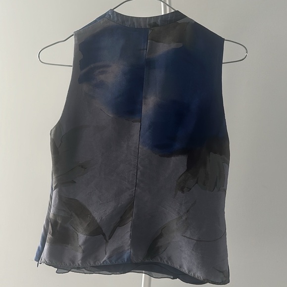 Emporio Armani | Silk tie-neck Seeveless Blouse - Picture 4 of 6